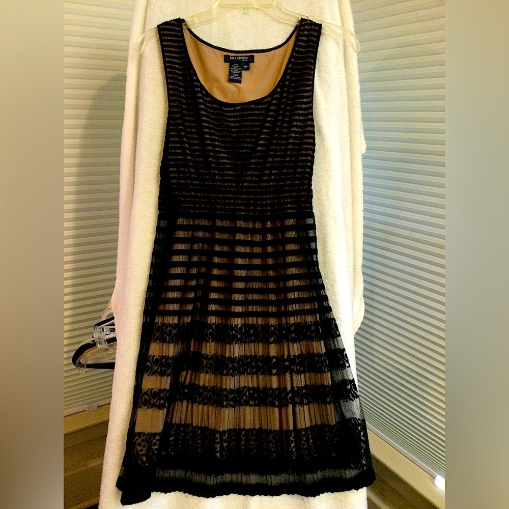 Max Edition petite black dress. Size M